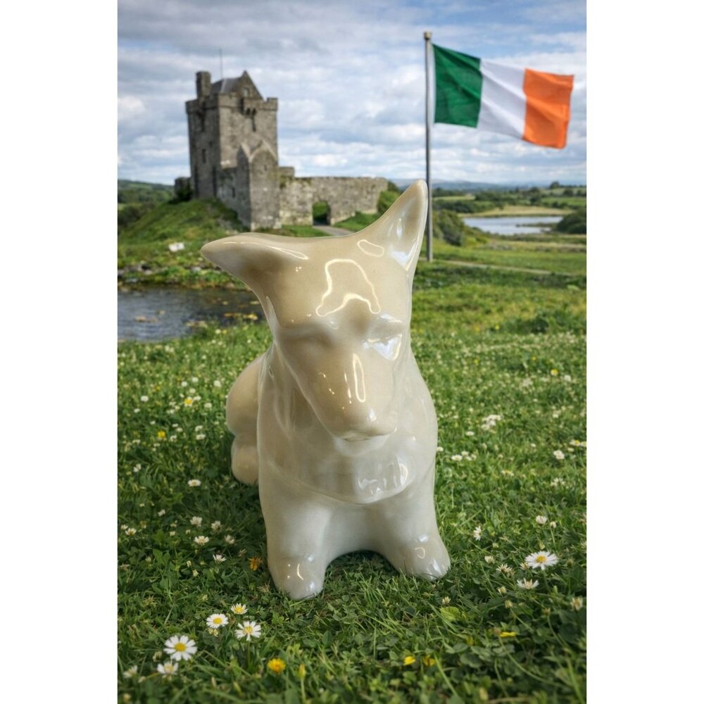 Belleek Scottish Terrier Dog Figurine Irish Porcelain Cream Glaze Marked 5" x 4" - Picture 1 of 7